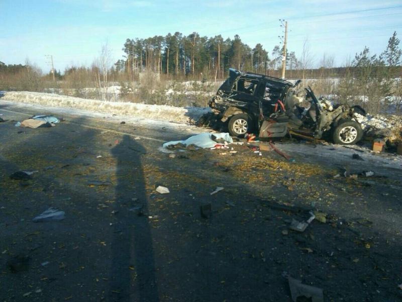 В ДТП под Сургутом погибли три человека