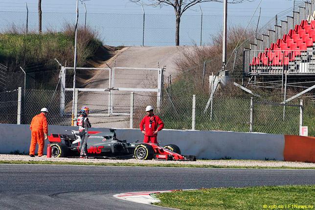 У Haas F1 возникли проблемы в финальный день тестов