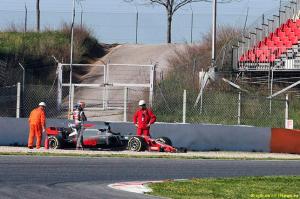 У Haas F1 возникли проблемы в финальный день тестов