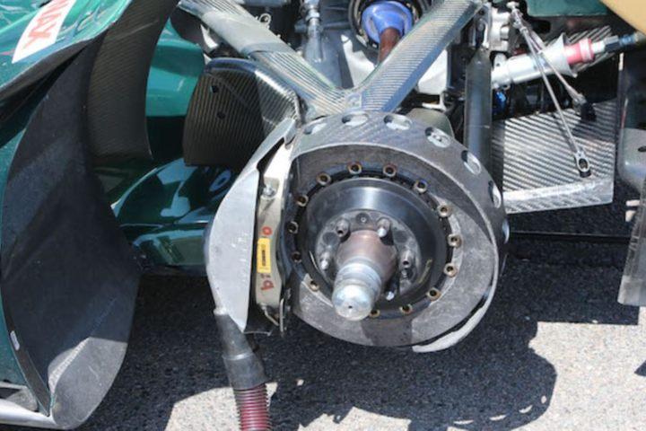 Новые тормозные диски IndyCar перегреваются