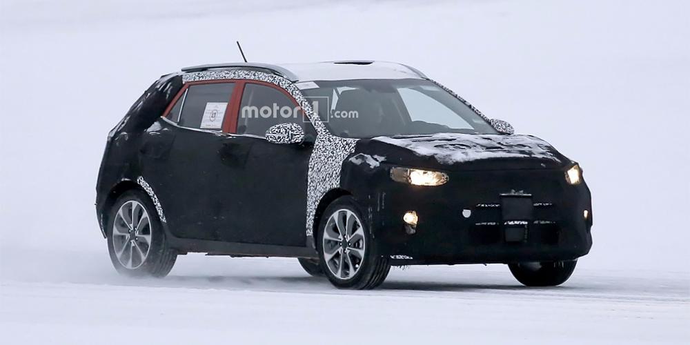 Kia представит новый кроссовер Stonic в сентябре
