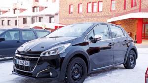 Новое поколение Peugeot 208 попало в объективы фотокамер