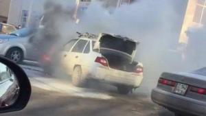 В результате ДТП в Астане загорелся автомобиль