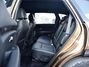 В Китае стартовали продажи нового кроссовера Kia