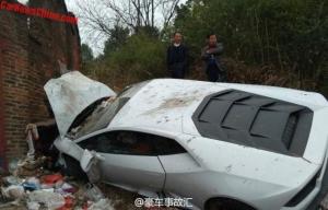 Водитель Lamborghini улетел прямо на помойку