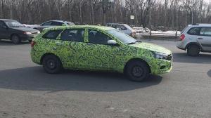 Универсал Lada Vesta сфотографировали почти без камуфляжа