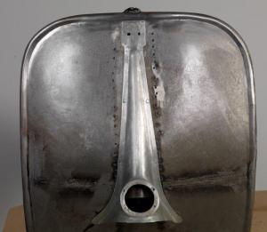 Самый старый скутер Vespa продают с аукциона
