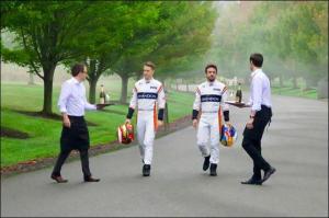 Гонщики McLaren в рекламе Chandon