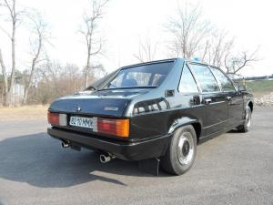 Tatra 613