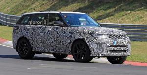 Обновлённый кроссовер Range Rover Sport SVR выехал на тесты