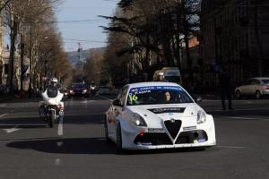 В историческом центре Тбилиси прошел парад автомобилей TCR