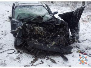 В Могилевском районе столкнулись Mazda и грузовик Iveco: потребовалась помощь спасателей