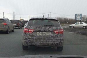 Прототип Lada Vesta SW Cross засняли в Тольятти