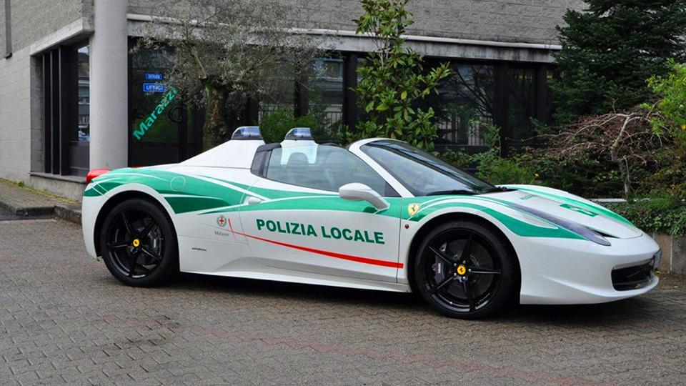 Миланские полицейские оставили себе мафиозную Ferrari 458