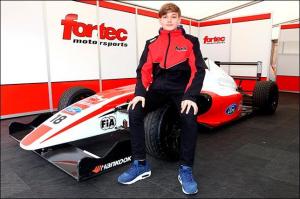 Брат Маркуса Эриксона начинает карьеру в Ф4