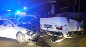 ДТП с "перевертышем" в Алматы: водитель чудом остался жив