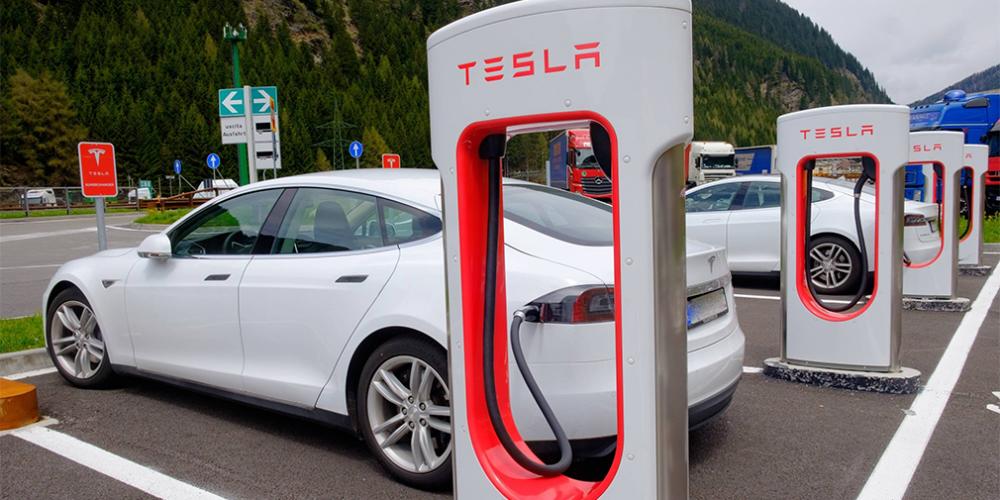 Tesla планирует построить завод на юге Китая