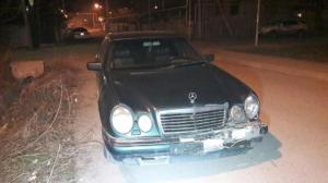 Полицейский автомобиль перевернулся после ДТП в Алматы