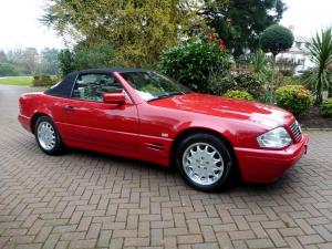 Родстер Mercedes SL500 продают после 20-летнего простоя в гараже — хозяйка потеряла ключи