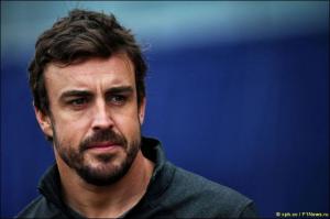 Джон Уотсон: У Алонсо есть причины остаться в McLaren