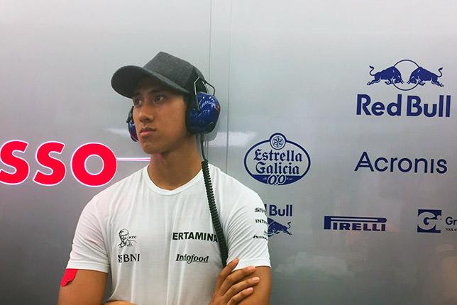 За руль Toro Rosso на тестах сядет Шон Гелаэль