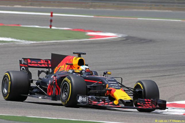Проблемы с силовой установкой помешали Red Bull