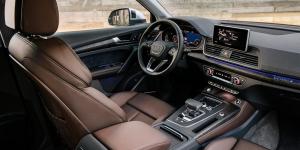 Audi назвала российские цены на Q5 нового поколения