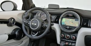 Озвучены рублёвые цены кабриолета MINI Cabrio нового поколения