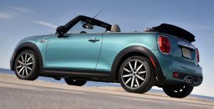 Озвучены рублёвые цены кабриолета MINI Cabrio нового поколения