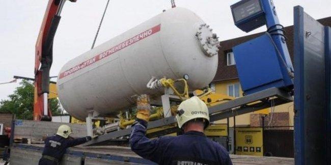 В Киеве демонтировали 350 незаконных газовых заправок