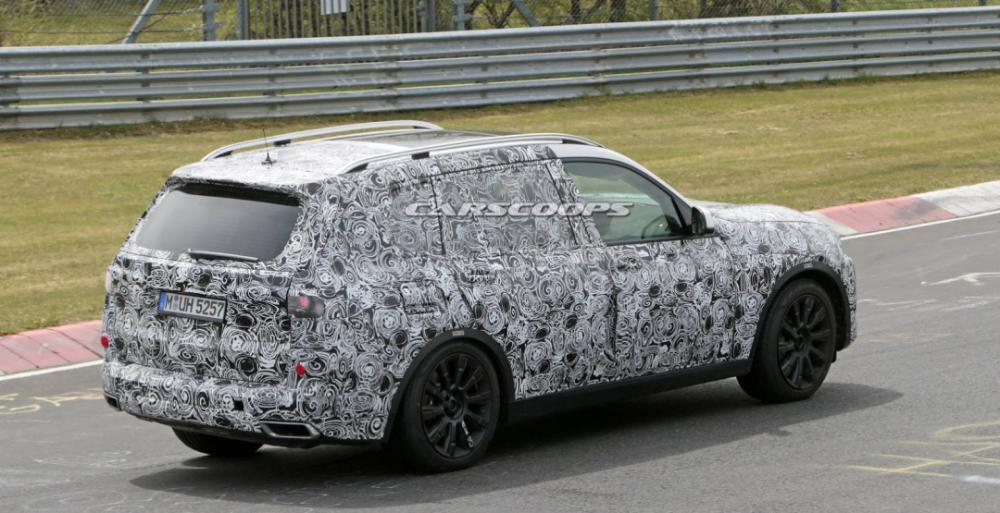 BMW X7 "застукали" на Нюрбургринге