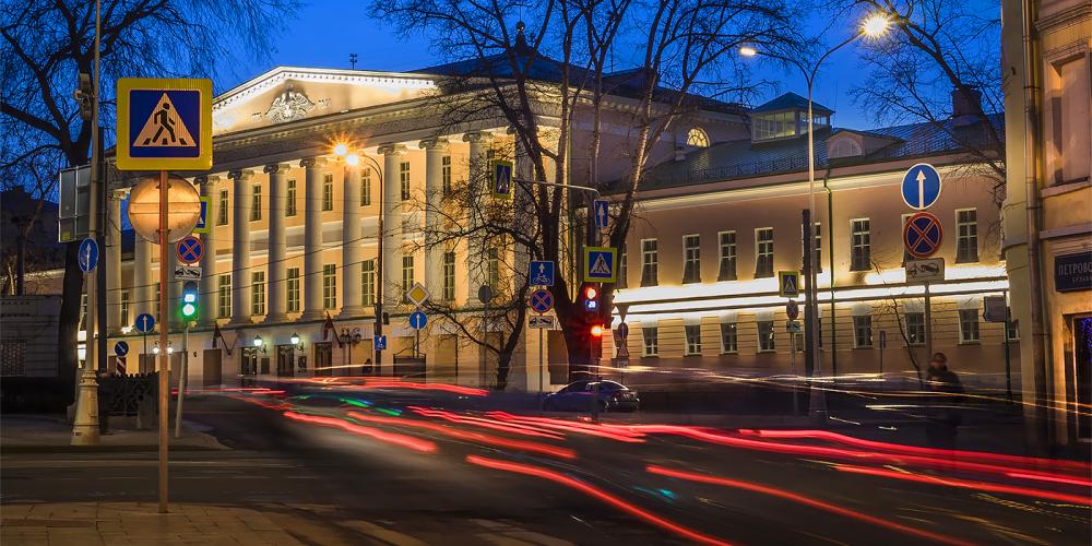 Разрешенную скорость в центре Москвы предложили снизить до 50 км/ч