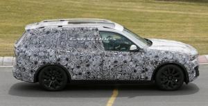 BMW X7 "застукали" на Нюрбургринге