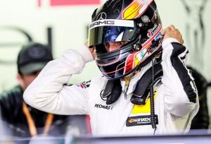 Mercedes оставила Даниэля Хункаделью в качестве резервного гонщика DTM