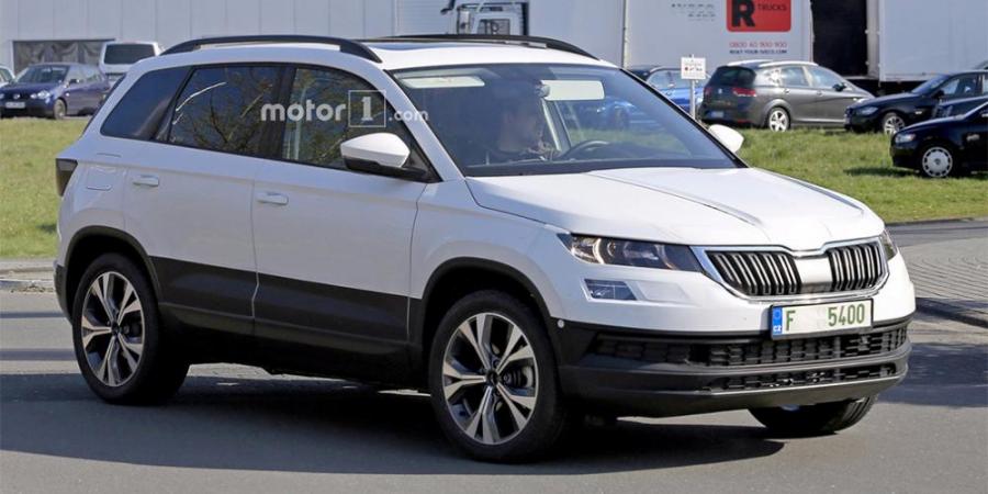 Преемника Skoda Yeti сфотографировали с минимумом камуфляжа