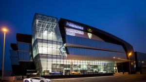 Самый крупный дилерский центр Lamborghini в мире открыли в ОАЭ