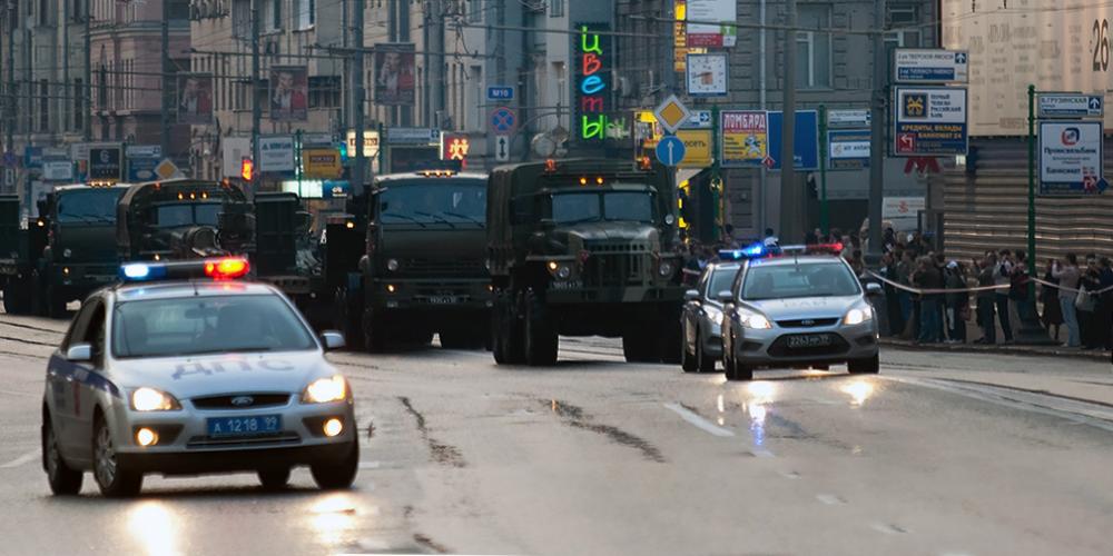 В центре Москвы ограничат движение из-за репетиции парада