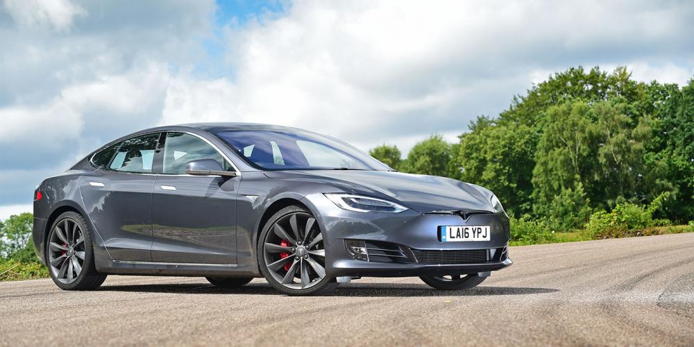Tesla заявила о рекордном выпуске электрокаров