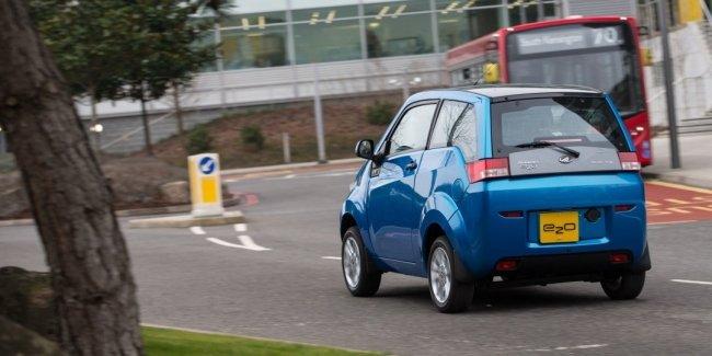 В Великобритании завершились продажи электрокара Mahindra e2o