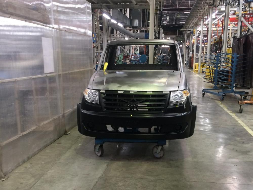 «Тяжелый» UAZ Cargo получил имя Profi