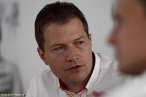 В Porsche отрицают переговоры с Алонсо