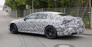 Четырехдверный Mercedes-AMG GT вновь замечен на дорожных тестах 
