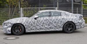 Четырехдверный Mercedes-AMG GT вновь замечен на дорожных тестах 