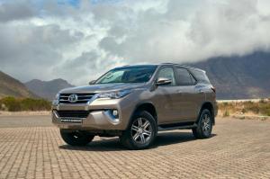 В России будут официально продавать Toyota Fortuner