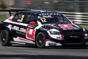 Роб Хафф лидирует в первой тренировке венгерского этапа WTCC