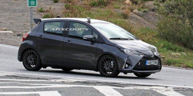 Toyota начала испытания пятидверного хот-хэтча