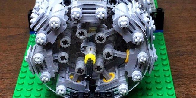 Из Lego собрали работающий 28-цилиндровый радиальный мотор