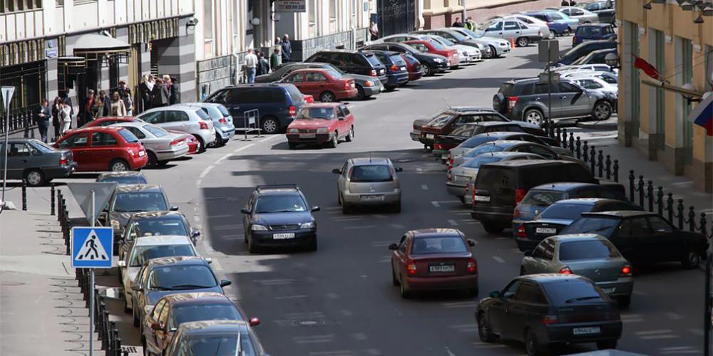 В Москве откроют около 400 новых парковочных мест