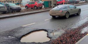 Власти Подмосковья назвали количество ям на дорогах