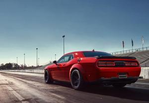 Dodge оценил основные опции для «Демона» в один доллар